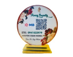 Bảng mã qr code để bàn bằng mica