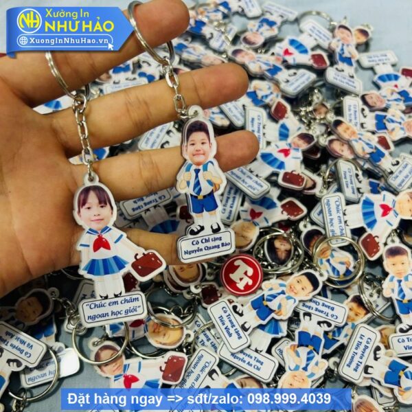 Móc Khóa Tốt Nghiệp Theo Yêu Cầu: Quà Tặng Ý Nghĩa - Hình ảnh 4