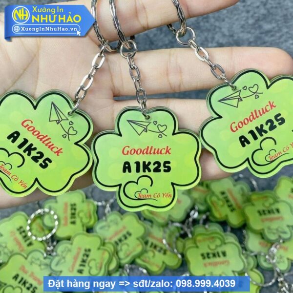 móc khóa mica quà tặng