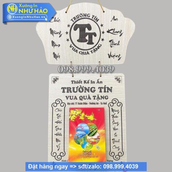 Lịch Treo Tường Khung Gỗ Mẫu Mới 2025