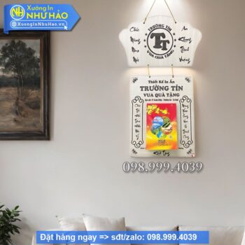Lịch Treo Tường Khung Gỗ Mẫu Mới 2025