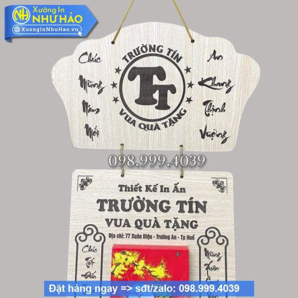 Lịch Treo Tường Khung Gỗ Mẫu Mới 2025