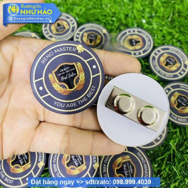 Huy Hiệu Cài Áo