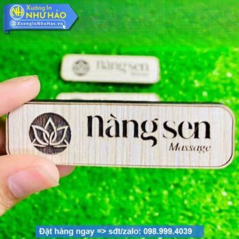 bảng tên nhân viên cài áo