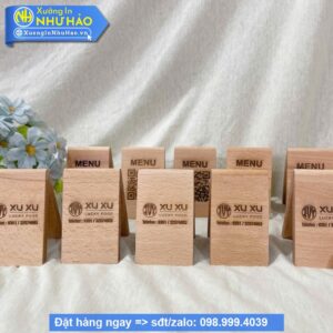 làm thẻ số bàn gỗ