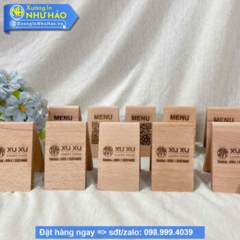 làm thẻ số bàn gỗ