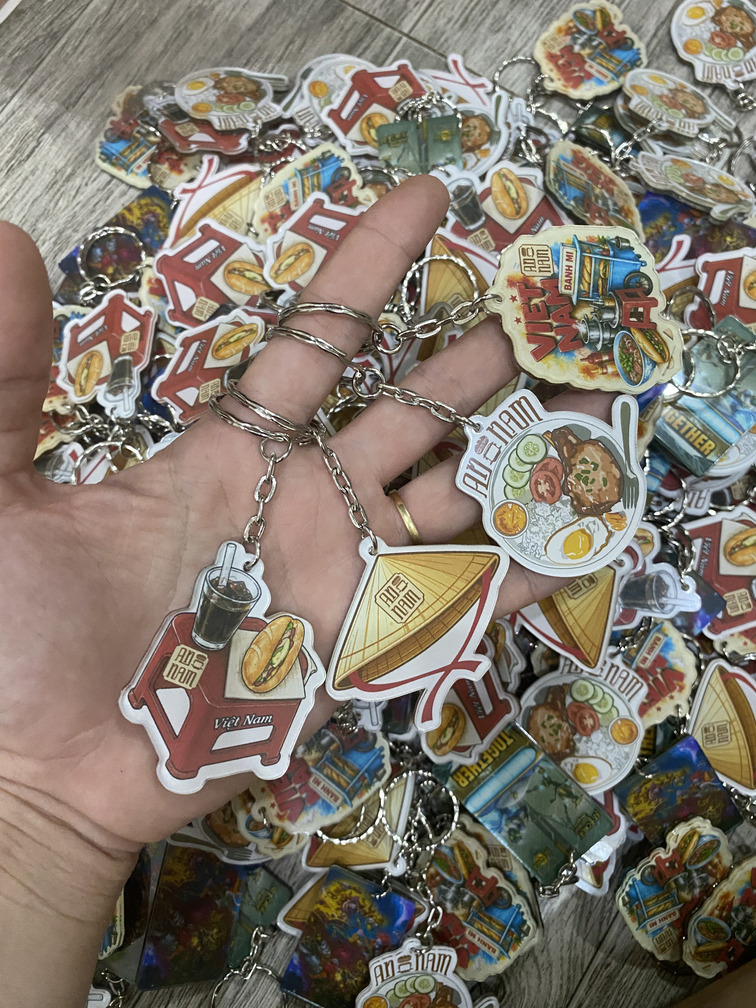 In Móc Khóa, Standee, Popsocket, Móc Treo Điện Thoại, Logo Trường, Trung Tâm Ngoại Ngữ, Năng Khiếu, Fan Anime Kỷ Niệm Lớp, Quà Tặng Học Sinh Cuối Cấp Đẹp Giá Sỉ Toàn Quốc - Đặt In Theo Yêu Cầu, Mẫu Mã Đa Dạng 22 In Móc Khóa, Standee, Popsocket, Móc Treo Điện Thoại, Logo Trường, Trung Tâm Ngoại Ngữ, Năng Khiếu, Fan Anime Kỷ Niệm Lớp, Quà Tặng Học Sinh Cuối Cấp Đẹp Giá Sỉ Toàn Quốc - Đặt In Theo Yêu Cầu, Mẫu Mã Đa Dạng - Ảnh 22