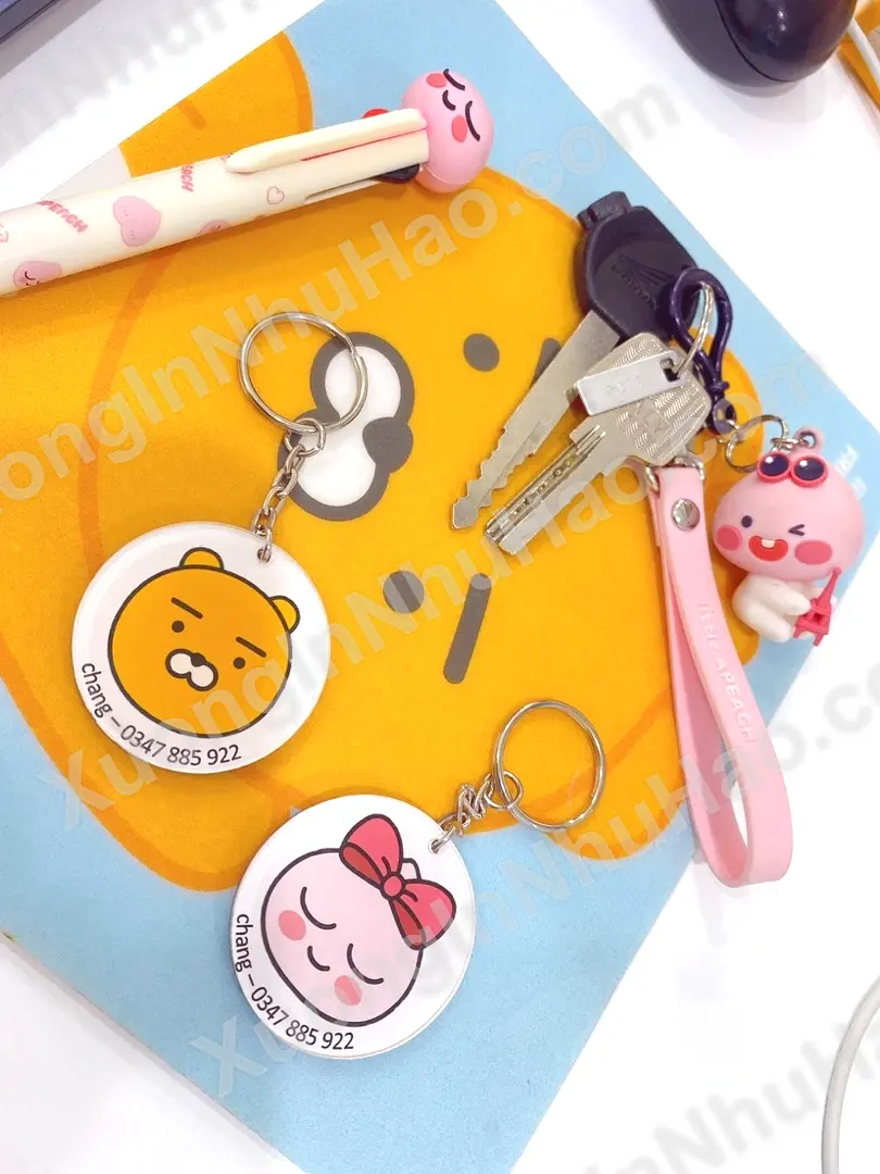 Móc Khóa Bảng Hiệu Thiết Kế Theo Yêu Cầu - In Chữ Và In Hình Theo Yêu Cầu - Phụ Kiện Giá Rẻ 2 Móc Khóa Bảng Hiệu Thiết Kế Theo Yêu Cầu - In Chữ Và In Hình Theo Yêu Cầu - Phụ Kiện Giá Rẻ 1