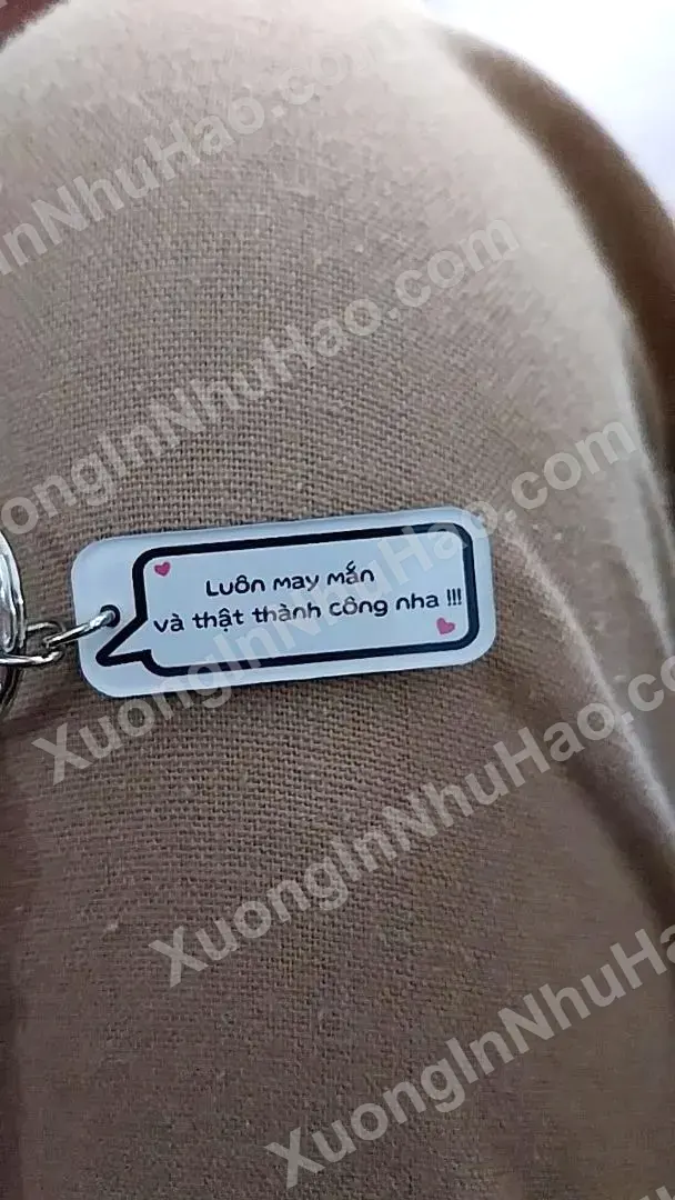 Móc Khoá Ghi Lời Nhắn Theo Yêu Cầu Làm Quà Tặng 3 Móc Khoá Ghi Lời Nhắn Theo Yêu Cầu Làm Quà Tặng 2