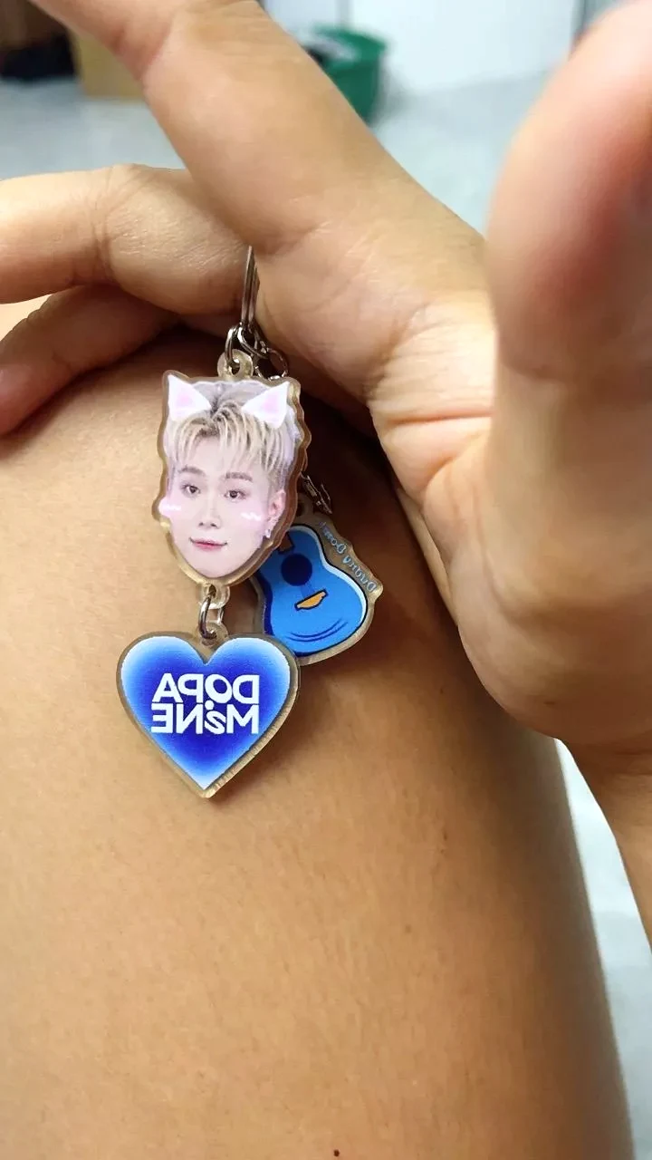 Móc Khoá Keychain Acrylic Dương Domic Charm 3 Mảnh Dopamine Ghita Hình Mặt Cute Anh Trai Say Hi 3 Móc Khoá Keychain Acrylic Dương Domic Charm 3 Mảnh Dopamine Ghita Hình Mặt Cute Anh Trai Say Hi 2