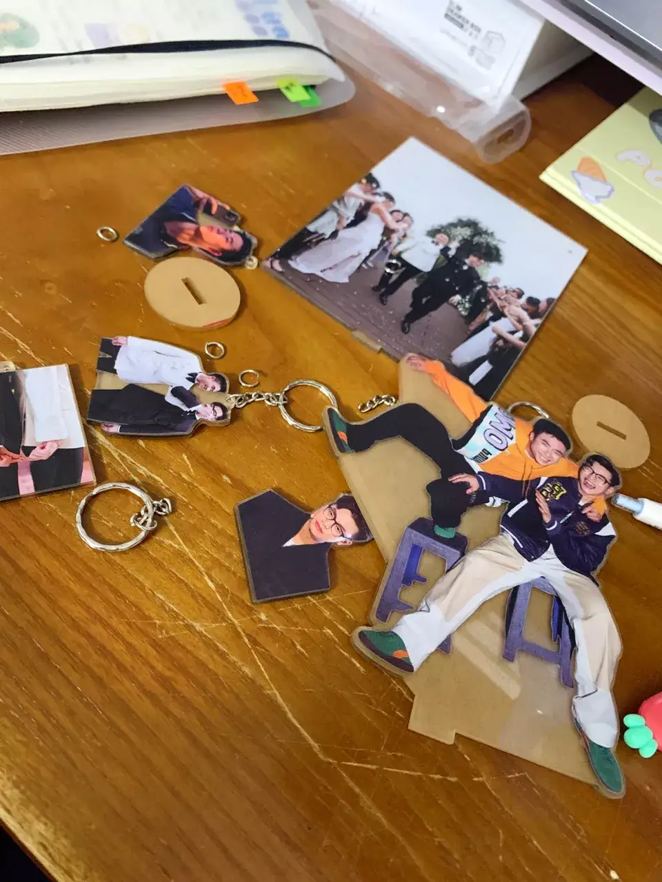 Móc Khóa Keychain Acrylic Ninh Anh Bùi Nguyễn Tùng Dương Amiuoi Couple Đáng Yêu Mang Năng Lượng Tích Cực Cho Giới Trẻ 6 Móc Khóa Keychain Acrylic Ninh Anh Bùi Nguyễn Tùng Dương Amiuoi Couple Đáng Yêu Mang Năng Lượng Tích Cực Cho Giới Trẻ 5