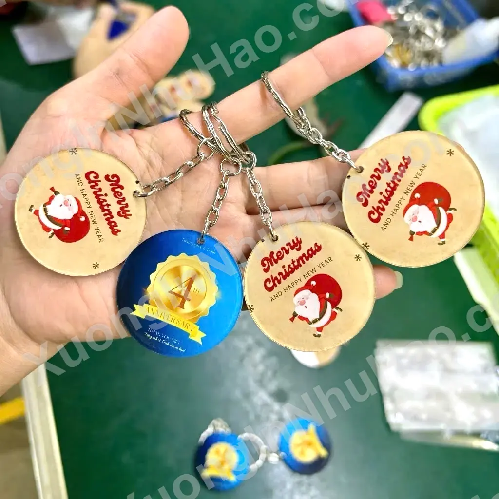 Móc Khóa Logo Mừng Giáng Sinh - Thiết Kế Theo Yêu Cầu, Quà Tặng Noel Ý Nghĩa, Nhận Đơn Từ 1 Móc, Miễn Phí Thiết Kế 3 Móc Khóa Logo Mừng Giáng Sinh - Thiết Kế Theo Yêu Cầu, Quà Tặng Noel Ý Nghĩa, Nhận Đơn Từ 1 Móc, Miễn Phí Thiết Kế 2