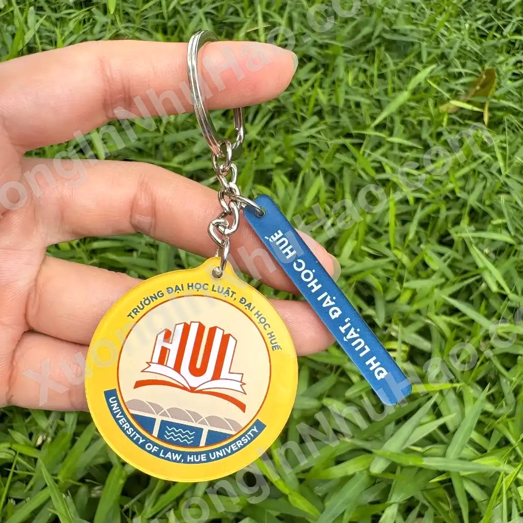 Móc Khóa Logo Trường Đại Học Luật- Đại Học Huế, Luật Hà Nội, Luật Hcm - Móc Khóa Đôi Kèm Tag Mini 3 Móc Khóa Logo Trường Đại Học Luật- Đại Học Huế, Luật Hà Nội, Luật Hcm - Móc Khóa Đôi Kèm Tag Mini 2