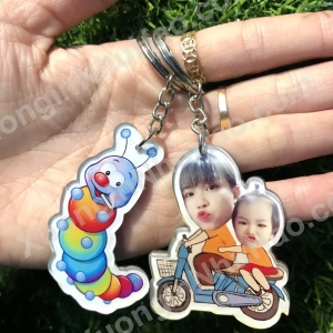 Móc Khóa Mica- Móc Khóa Cắt Hình Chú Sâu Cute - Thiết Kế Theo Yêu Cầu