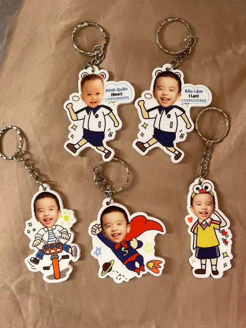 Móc Khoá Mica Trong Suốt 2 Mặt Ghép Chibi Ghi Thông Tin Theo Yêu Cầu , Nhận Đơn Từ 1 Móc, Miễn Phí Thiết Kế 1 Móc Khoá Mica Trong Suốt 2 Mặt Ghép Chibi Ghi Thông Tin Theo Yêu Cầu , Nhận Đơn Từ 1 Móc, Miễn Phí Thiết Kế