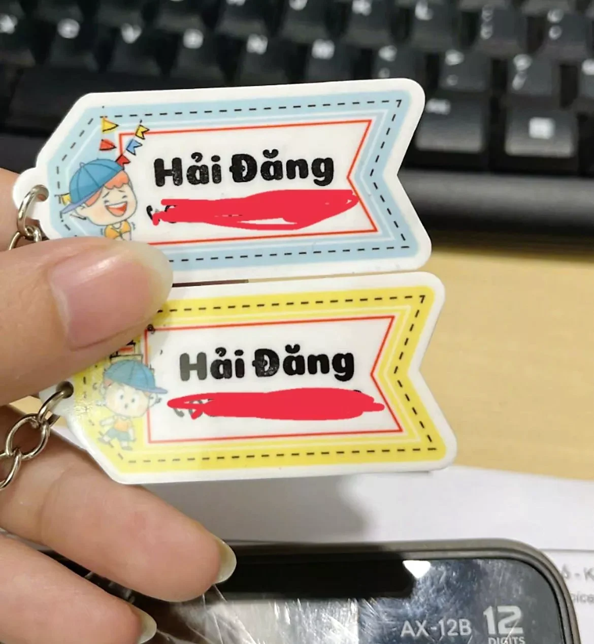 Móc Khóa Nametag Mica In Theo Yêu Cầu, Nhận Đơn Từ 1 Móc, Miễn Phí Thiết Kế 8 Móc Khóa Nametag Mica In Theo Yêu Cầu, Nhận Đơn Từ 1 Móc, Miễn Phí Thiết Kế 7