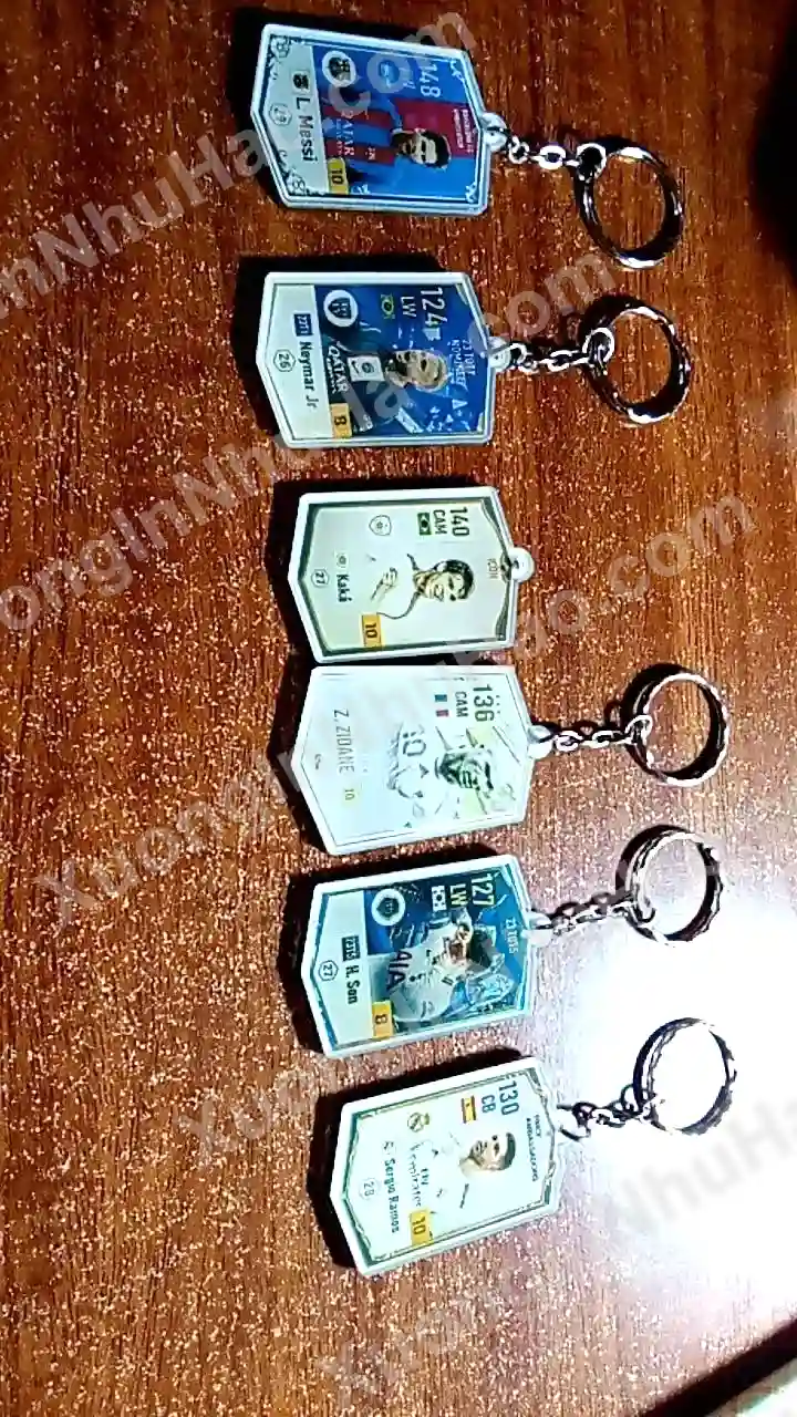 Móc Khóa Thẻ Cầu Thủ Bóng Đá Ngẫu Nhiên Tất Cả Các Mùa Đeo Chia Khóa Xe 7 Móc Khóa Thẻ Cầu Thủ Bóng Đá Ngẫu Nhiên Tất Cả Các Mùa Đeo Chia Khóa Xe 6