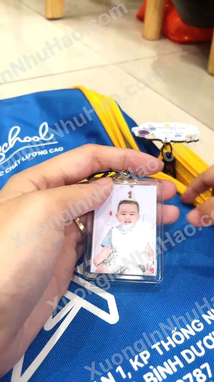Móc Khoá Thông Điệp In 2 Mặt Theo Yêu Cầu, Móc Khoá In Ảnh Kèm Lời Nhắn 5 Móc Khoá Thông Điệp In 2 Mặt Theo Yêu Cầu, Móc Khoá In Ảnh Kèm Lời Nhắn 4