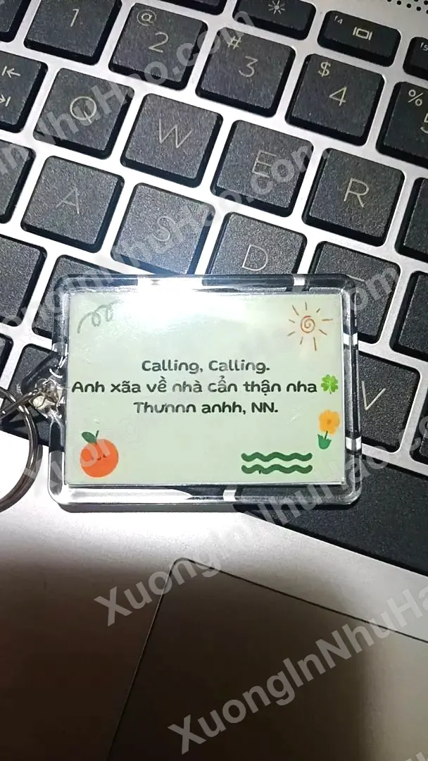 Móc Khoá Thông Điệp In 2 Mặt Theo Yêu Cầu, Móc Khoá In Ảnh Kèm Lời Nhắn 9 Móc Khoá Thông Điệp In 2 Mặt Theo Yêu Cầu, Móc Khoá In Ảnh Kèm Lời Nhắn 8