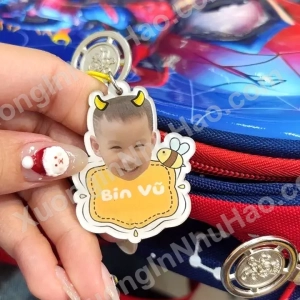 MÓC KHOÁ TREO BALO CHO BÉ Dễ Thương Cho Bé Tên Tag Móc Khóa , Nhận Đơn Từ 1 Móc, Miễn Phí Thiết Kế