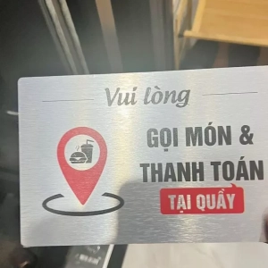 Bảng Alu Decor Quầy Order – Chữ "Vui Lòng Gọi Món Tại Quầy" Biển Alu Decor Trang Trí Quán Cà Phê, Nhà Hàng 1
