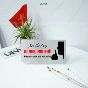 Bảng Nhắc Nhở Đi Nhẹ Nói Khẽ, Xin Vui Lòng Giữ Im Lặng Trang Trí Phòng Chất Liệu Nhôm Alu Bạc Xước ,tặng Kèm Keo Dán 2 Mặt