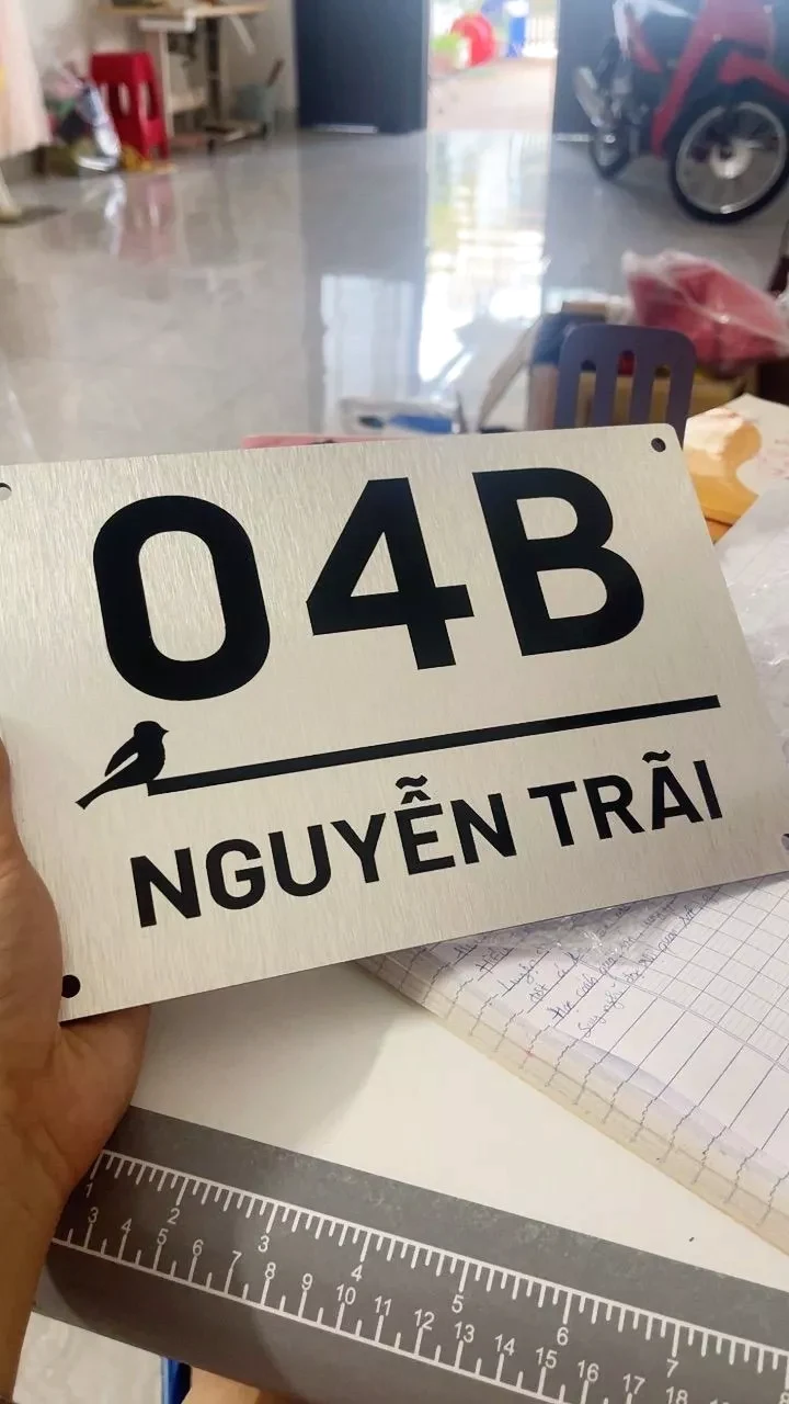 Bảng Số Nhà Alu Bạc Xước,in UV Bền Đẹp, Nội Dung Làm Theo Yêu Cầu. Thiết Kế Miễn Phí, Miển Phí Ship 8
