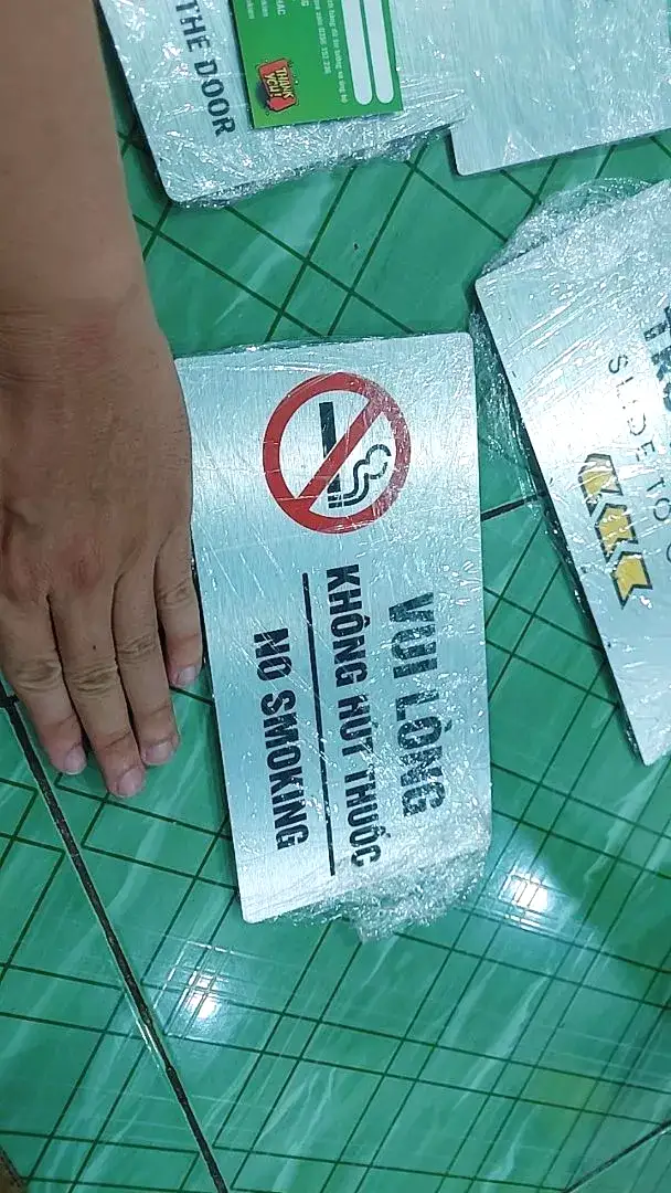 Biển Cấm Hút Thuốc, Không Hút Thuốc, No Smoking, Chất Liệu Dày Đẹp, In UV , Alu Nhôm Bạc Xước 6 Biển Cấm Hút Thuốc, Không Hút Thuốc, No Smoking, Chất Liệu Dày Đẹp, In UV , Alu Nhôm Bạc Xước 5