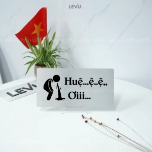 Biển Chỉ Dẫn Bồn Ói Vui Nhộn Trang Trí Nhà Hàng Quán Ăn, Chất Liệu Nhôm Alu Bạc Xước ,tặng Kèm Keo Dán 2 Mặt 1