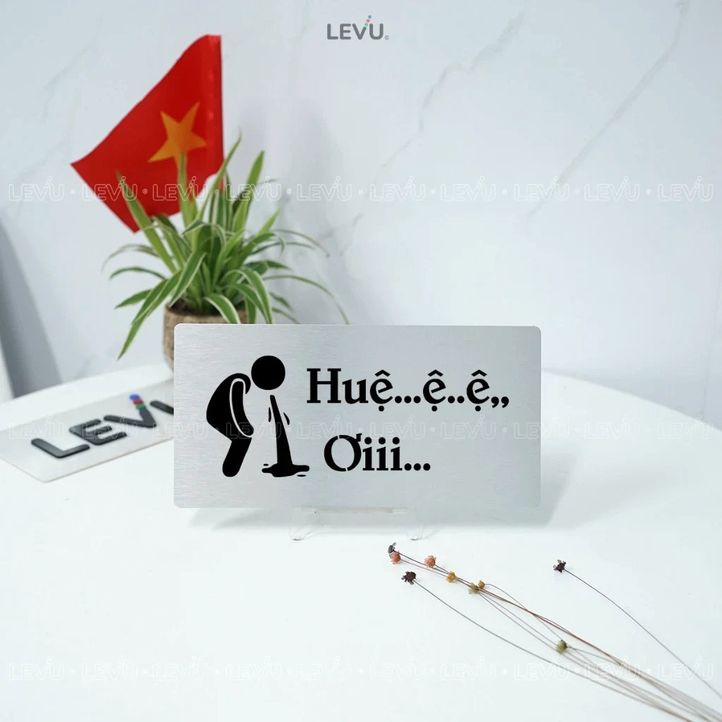 Biển Chỉ Dẫn Bồn Ói Vui Nhộn Trang Trí Nhà Hàng Quán Ăn, Chất Liệu Nhôm Alu Bạc Xước ,tặng Kèm Keo Dán 2 Mặt 1