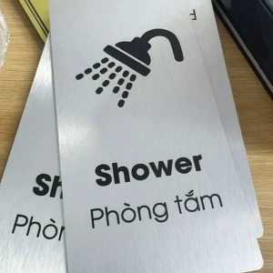 Biển Hiệu Phòng Tắm Shower Trang Trí Cửa Chỉ Dẫn Nhà Tắm , Chất Liệu Nhôm Alu Bạc Xước ,tặng Kèm Keo Dán 2 Mặt