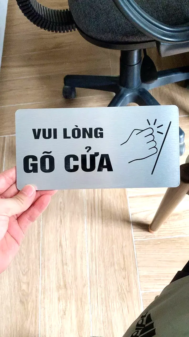 Biển Nhắc Nhở Để Giầy Dép Ở Ngoài, Vui Lòng Bỏ Giày Dép Ở Ngoài, Biển Để Giày Dép Ở Ngoài Bằng Alu Nhôm ,tặng Kèm Keo Dán 2 Mặt 3 Biển Nhắc Nhở Để Giầy Dép Ở Ngoài, Vui Lòng Bỏ Giày Dép Ở Ngoài, Biển Để Giày Dép Ở Ngoài Bằng Alu Nhôm ,tặng Kèm Keo Dán 2 Mặt 2