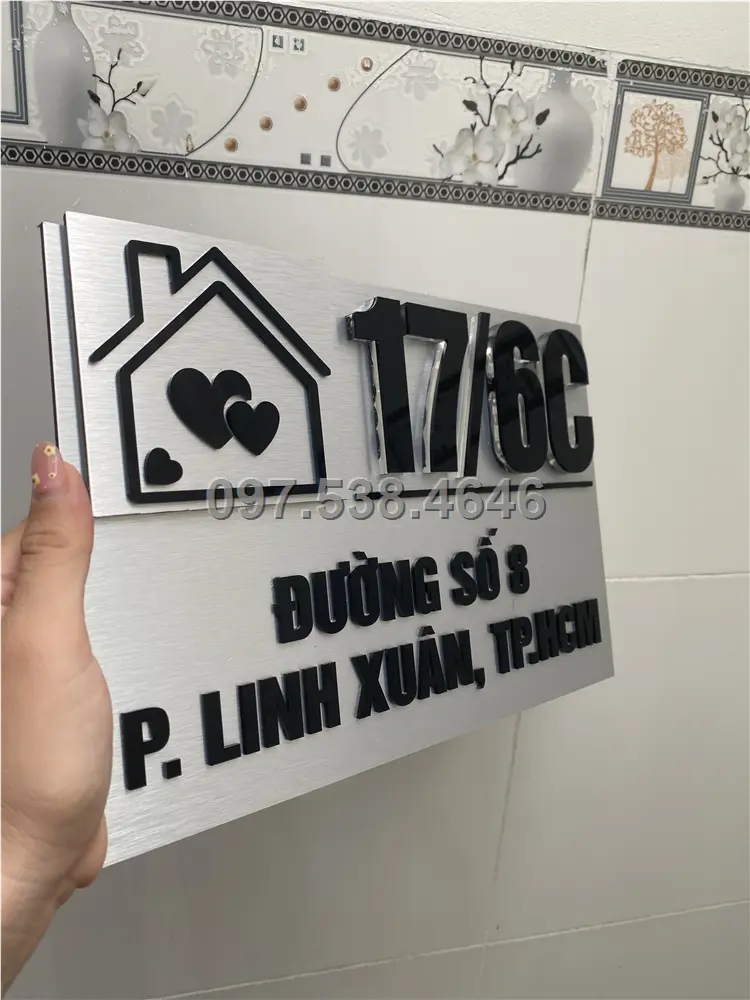 Biển Số Nhà Đẹp Hiện Đại Có Lá Cờ Bà Rịa (Bà Rịa – Vũng Tàu) Chất Liệu Mica, Alu , Mực Uv, Làm Theo Yêu Cầu, Miễn Phí Thiết Kế Và Miễn Phí Vận Chuyển Tận Nhà 1 Biển Số Nhà Đẹp Hiện Đại Có Lá Cờ Bà Rịa (Bà Rịa – Vũng Tàu) Chất Liệu Mica, Alu , Mực Uv, Làm Theo Yêu Cầu, Miễn Phí Thiết Kế Và Miễn Phí Vận Chuyển Tận Nhà