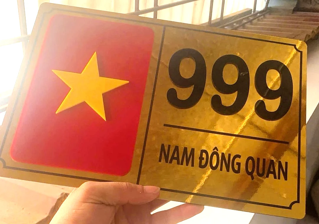 Biển Số Nhà Đẹp Hiện Đại Có Lá Cờ Việt Nam Chất Liệu Mica, Alu , Mực Uv, Làm Theo Yêu Cầu, Miễn Phí Thiết Kế Và Miễn Phí Vận Chuyển Tận Nhà 6 Biển Số Nhà Đẹp Hiện Đại Có Lá Cờ Việt Nam Chất Liệu Mica, Alu , Mực Uv, Làm Theo Yêu Cầu, Miễn Phí Thiết Kế Và Miễn Phí Vận Chuyển Tận Nhà - Ảnh 6