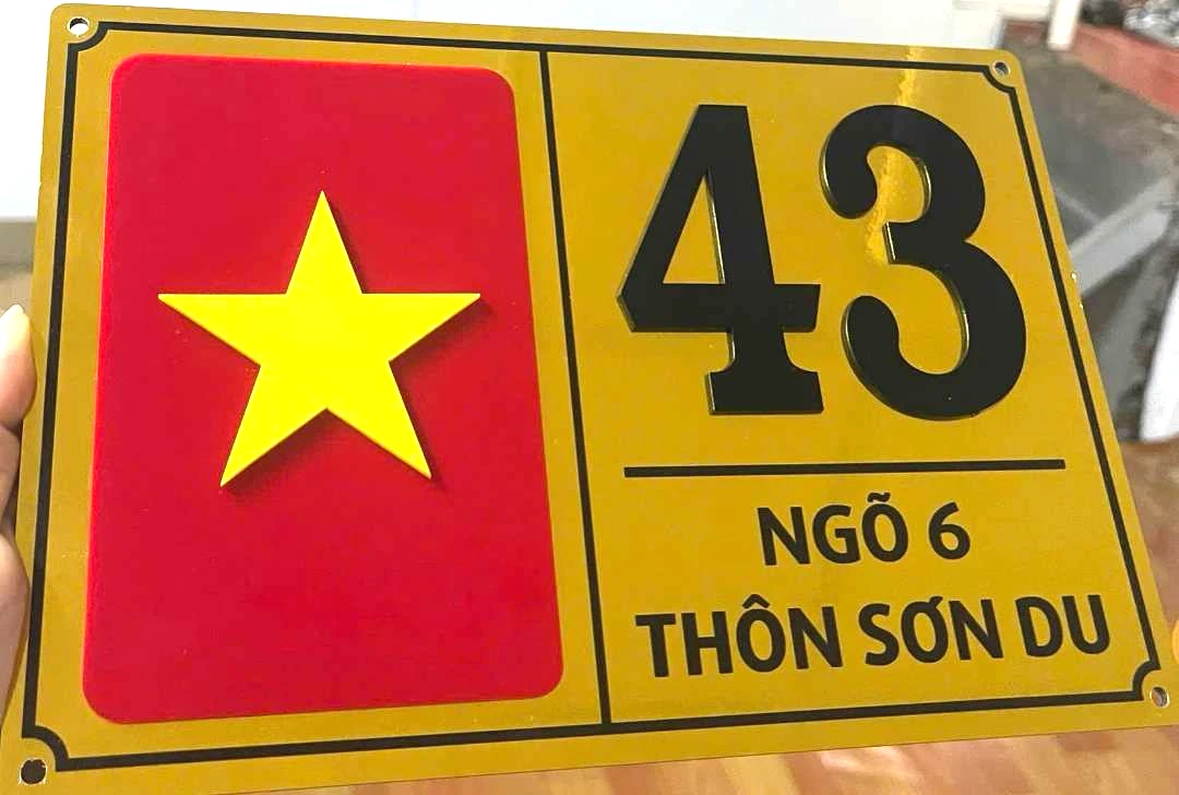 Biển Số Nhà Đẹp Hiện Đại Có Lá Cờ Việt Nam Chất Liệu Mica, Alu , Mực Uv, Làm Theo Yêu Cầu, Miễn Phí Thiết Kế Và Miễn Phí Vận Chuyển Tận Nhà 7 Biển Số Nhà Đẹp Hiện Đại Có Lá Cờ Việt Nam Chất Liệu Mica, Alu , Mực Uv, Làm Theo Yêu Cầu, Miễn Phí Thiết Kế Và Miễn Phí Vận Chuyển Tận Nhà - Ảnh 7