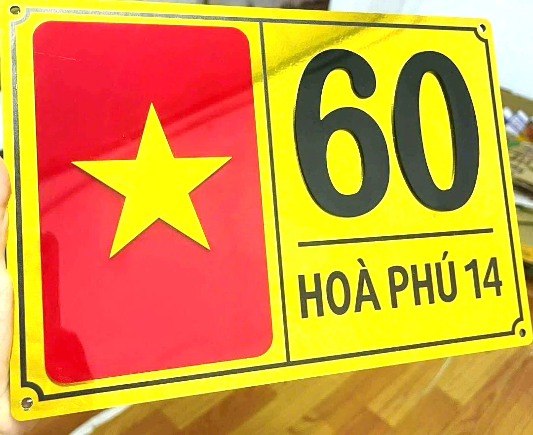 Biển Số Nhà Đẹp Hiện Đại Có Lá Cờ Việt Nam Chất Liệu Mica, Alu , Mực Uv, Làm Theo Yêu Cầu, Miễn Phí Thiết Kế Và Miễn Phí Vận Chuyển Tận Nhà 10 Biển Số Nhà Đẹp Hiện Đại Có Lá Cờ Việt Nam Chất Liệu Mica, Alu , Mực Uv, Làm Theo Yêu Cầu, Miễn Phí Thiết Kế Và Miễn Phí Vận Chuyển Tận Nhà - Ảnh 10