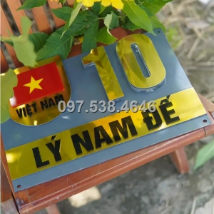Biển Số Nhà Đẹp Hiện Đại tại Cam Ranh (Khánh Hòa) Kích Thước 30x20, Số Nổi 8mm, Chữ Nổi 2mm, Chất Liệu Mica, Alu , Mực Uv, Làm Theo Yêu Cầu, Miễn Phí Thiết Kế Và Miễn Phí Vận Chuyển Tận Nhà