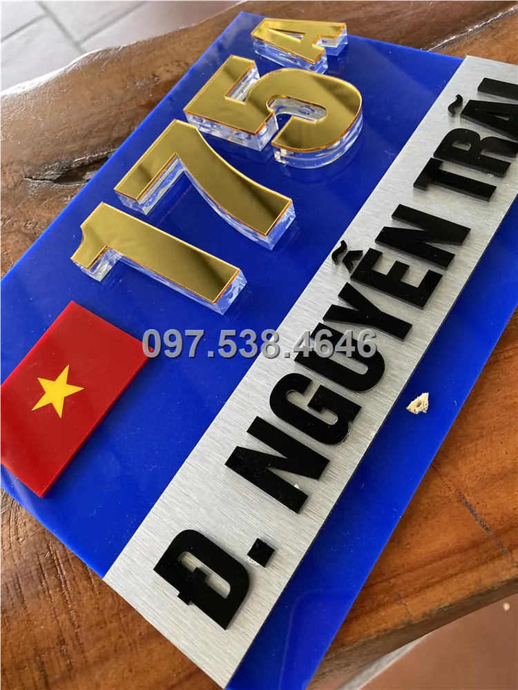 Biển Số Nhà Đẹp Hiện Đại tại Đồng Hới (Quảng Bình) Kích Thước 30x20, Số Nổi 8mm, Chữ Nổi 2mm, Chất Liệu Mica, Alu , Mực Uv, Làm Theo Yêu Cầu, Miễn Phí Thiết Kế Và Miễn Phí Vận Chuyển Tận Nhà 7 Biển Số Nhà Đẹp Hiện Đại tại Đồng Hới (Quảng Bình) Kích Thước 30x20, Số Nổi 8mm, Chữ Nổi 2mm, Chất Liệu Mica, Alu , Mực Uv, Làm Theo Yêu Cầu, Miễn Phí Thiết Kế Và Miễn Phí Vận Chuyển Tận Nhà - Ảnh 7