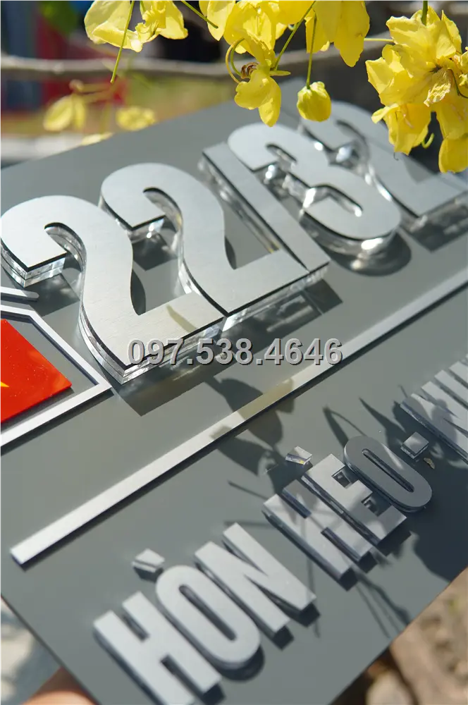 Biển Số Nhà Đẹp Hiện Đại tại Phú Quốc (Kiên Giang) Kích Thước 30x20, Số Nổi 8mm, Chữ Nổi 2mm, Chất Liệu Mica, Alu , Mực Uv, Làm Theo Yêu Cầu, Miễn Phí Thiết Kế Và Miễn Phí Vận Chuyển Tận Nhà 8 Biển Số Nhà Đẹp Hiện Đại tại Phú Quốc (Kiên Giang) Kích Thước 30x20, Số Nổi 8mm, Chữ Nổi 2mm, Chất Liệu Mica, Alu , Mực Uv, Làm Theo Yêu Cầu, Miễn Phí Thiết Kế Và Miễn Phí Vận Chuyển Tận Nhà - Ảnh 8