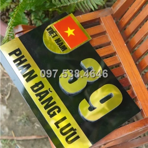 Biển Số Nhà Đẹp Hiện Đại tại Tam Kỳ -Quảng Nam
Kích Thước 30x20, Số Nổi 8mm, Chữ Nổi 2mm, Chất Liệu Mica, Alu , Mực Uv, Làm Theo Yêu Cầu, Miễn Phí Thiết Kế Và Miễn Phí Vận Chuyển Tận Nhà