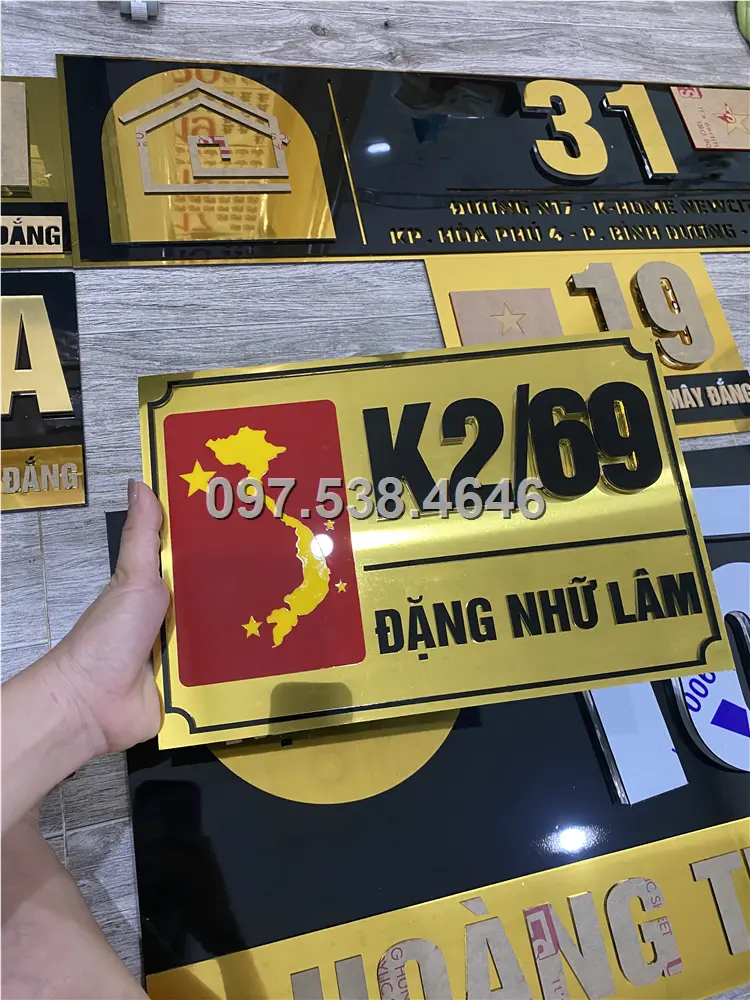 Biển Số Nhà Đẹp Hiện Đại tại TPHCM, phiên bản Lá Cờ Việt Nam, Kích Thước 30x20, Số Nổi 8mm, Chữ Nổi 2mm, Chất Liệu Mica, Alu , Mực Uv, Làm Theo Yêu Cầu, Miễn Phí Thiết Kế Và Miễn Phí Vận Chuyển Tận Nhà 10 Biển Số Nhà Đẹp Hiện Đại tại TPHCM, phiên bản Lá Cờ Việt Nam, Kích Thước 30x20, Số Nổi 8mm, Chữ Nổi 2mm, Chất Liệu Mica, Alu , Mực Uv, Làm Theo Yêu Cầu, Miễn Phí Thiết Kế Và Miễn Phí Vận Chuyển Tận Nhà - Ảnh 10