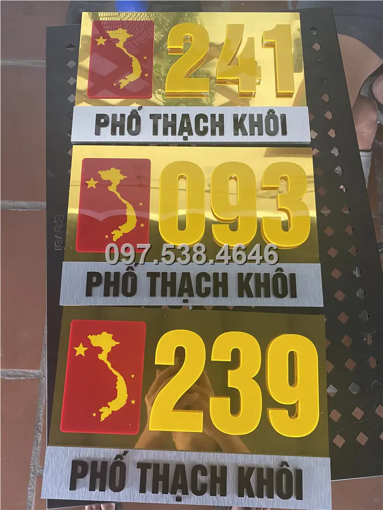Biển Số Nhà Đẹp Hiện Đại tại TPHCM, phiên bản Lá Cờ Việt Nam, Kích Thước 30x20, Số Nổi 8mm, Chữ Nổi 2mm, Chất Liệu Mica, Alu , Mực Uv, Làm Theo Yêu Cầu, Miễn Phí Thiết Kế Và Miễn Phí Vận Chuyển Tận Nhà 2 Biển Số Nhà Đẹp Hiện Đại tại TPHCM, phiên bản Lá Cờ Việt Nam, Kích Thước 30x20, Số Nổi 8mm, Chữ Nổi 2mm, Chất Liệu Mica, Alu , Mực Uv, Làm Theo Yêu Cầu, Miễn Phí Thiết Kế Và Miễn Phí Vận Chuyển Tận Nhà - Ảnh 2