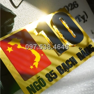 Biển Số Nhà Đẹp Hiện Đại tại Vũng Tàu, phiên bản Lá Cờ Việt Nam, Kích Thước 30x20, Số Nổi 8mm, Chữ Nổi 2mm, Chất Liệu Mica, Alu , Mực Uv, Làm Theo Yêu Cầu, Miễn Phí Thiết Kế Và Miễn Phí Vận Chuyển Tận Nhà
