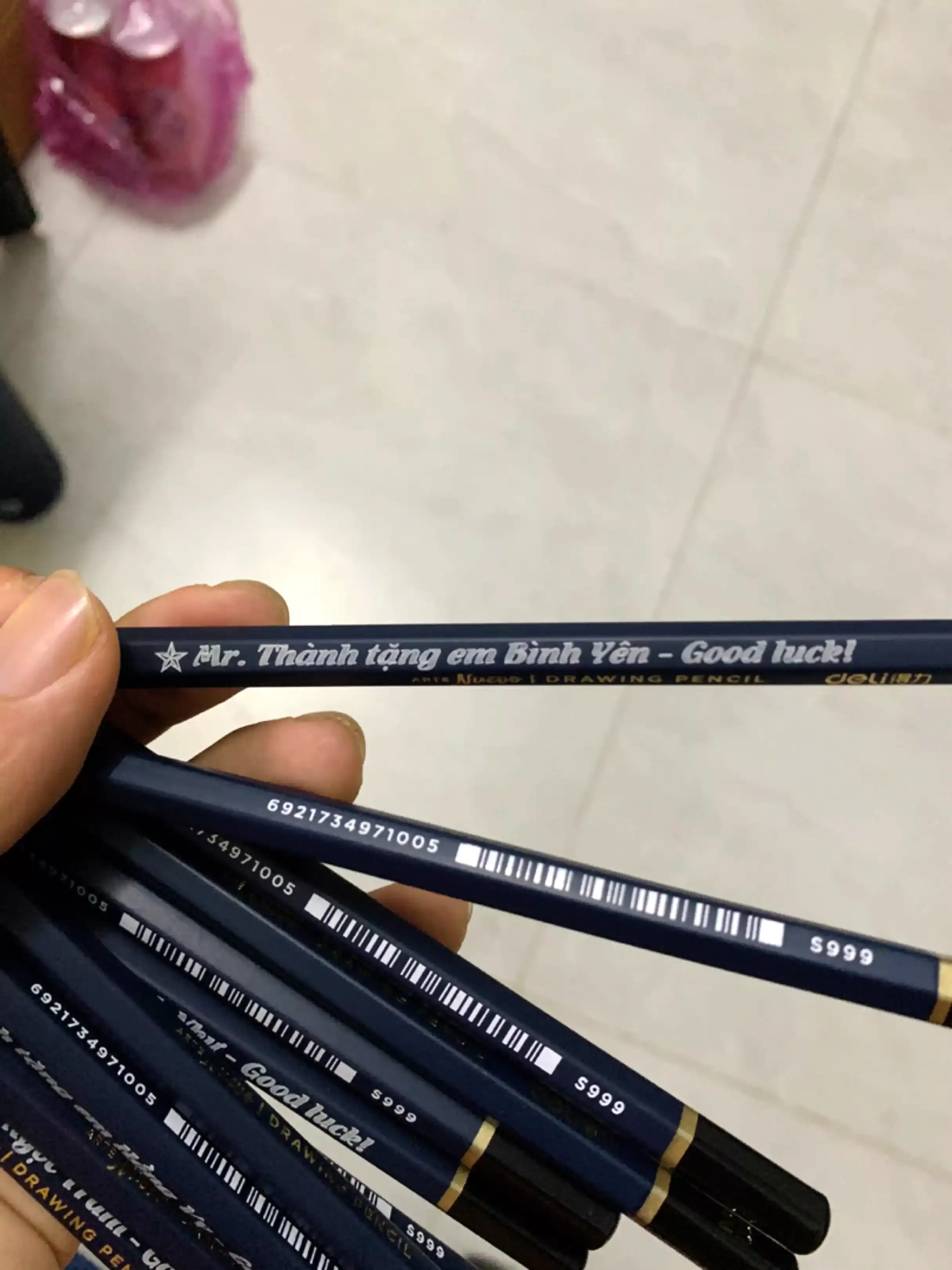 Bút Chì 2B Khắc Tên Theo Yêu Cầu 7