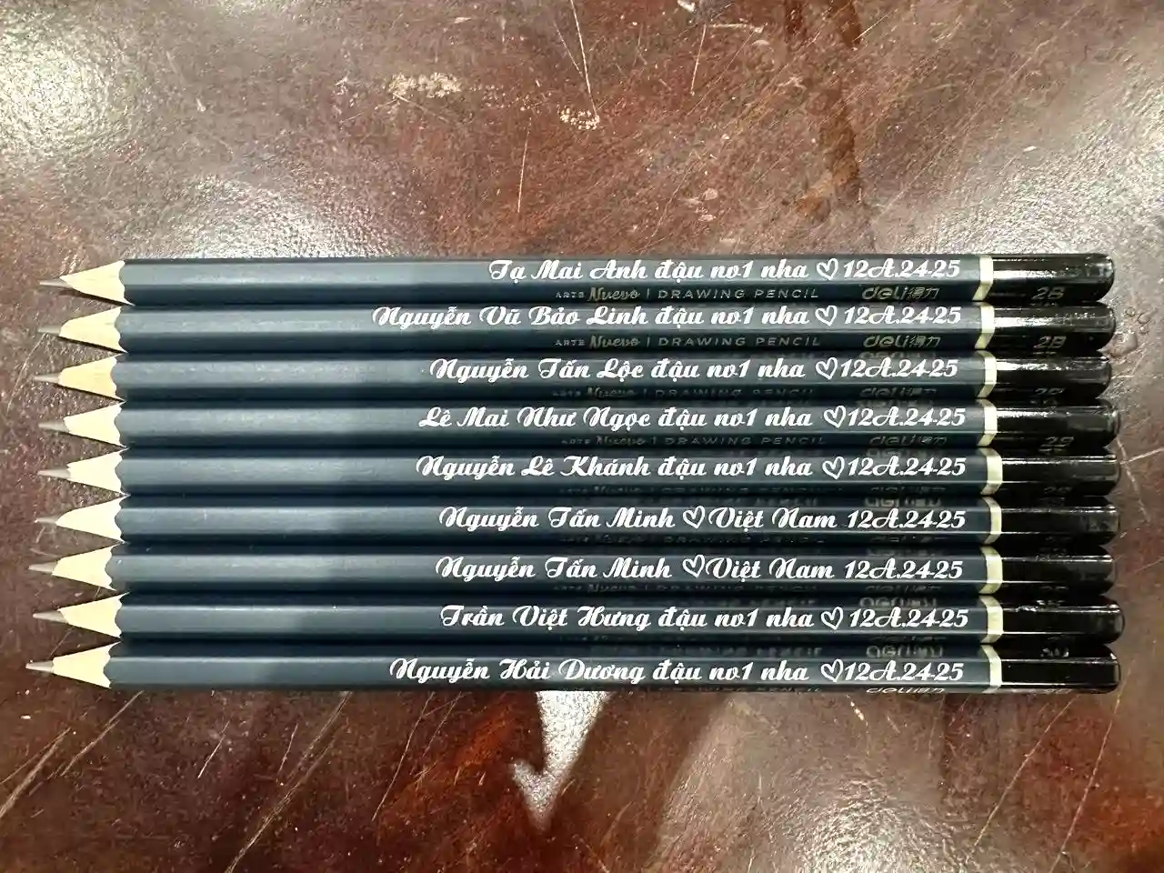 Bút Chì 2B Khắc Tên Theo Yêu Cầu 8