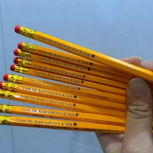 Bút Chì Gỗ 2B Khắc Tên 1