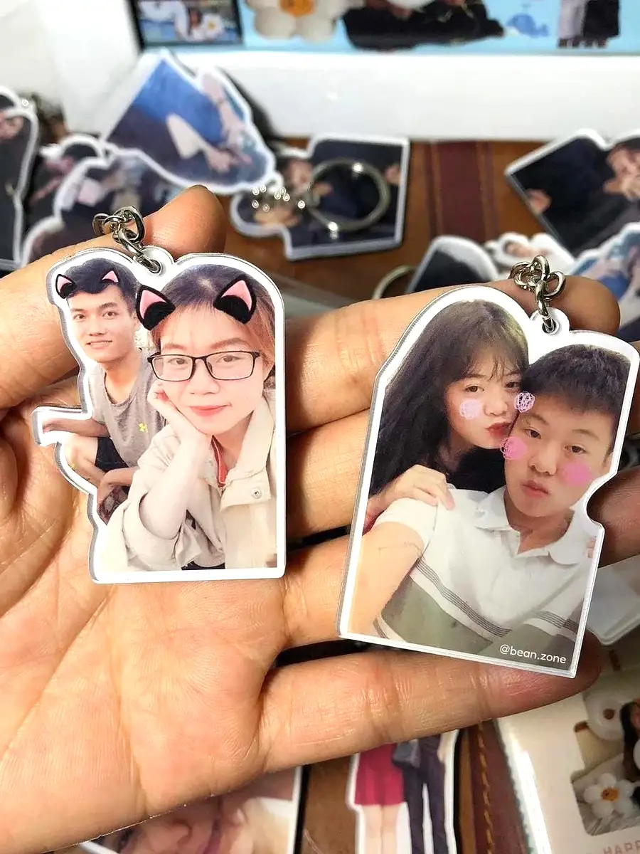 Móc Khoá Cắt Theo Dáng, Chibi, Quà Tặng 8/3, Valentine, Làm Theo Yêu Cầu Mica Trong Suốt In 2 Mặt , Trang Trí Treo Cặp, Balo 1 Móc Khoá Cắt Theo Dáng, Chibi, Quà Tặng 8/3, Valentine, Làm Theo Yêu Cầu Mica Trong Suốt In 2 Mặt , Trang Trí Treo Cặp, Balo