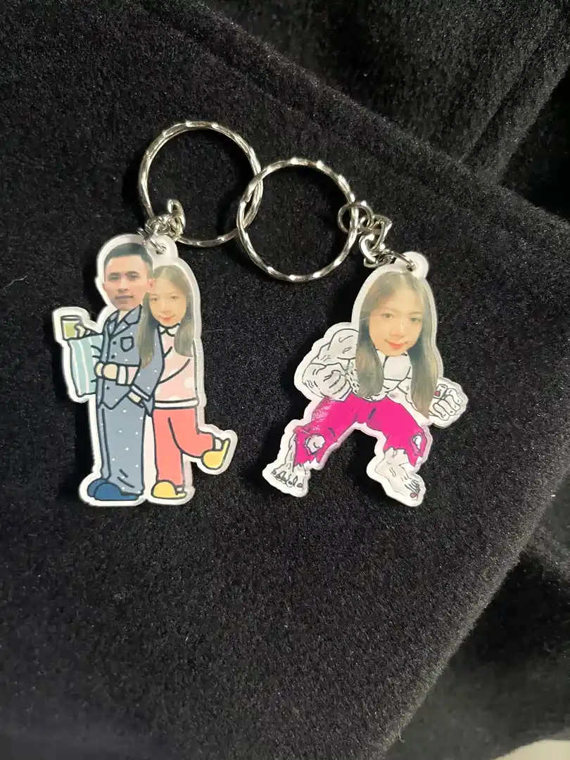 Móc Khóa Chibi Troll Chị Em Chiến Chibi, Dành Cho Bạn Bè Người Yêu, Bạn Bè, Người Thân, Làm Theo Yêu Cầu, Chất Liệu Mica Trong Suốt In 2 Mặt, Kích Thước 5cm , Trang Trí Treo Cặp, Balo 1 Móc Khóa Chibi Troll Chị Em Chiến Chibi, Dành Cho Bạn Bè Người Yêu, Bạn Bè, Người Thân, Làm Theo Yêu Cầu, Chất Liệu Mica Trong Suốt In 2 Mặt, Kích Thước 5cm , Trang Trí Treo Cặp, Balo