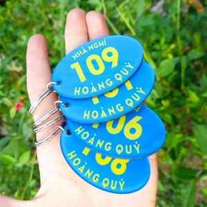 Móc Khóa Khách Sạn Mica Trong 2 Mặt, Hình Elip Và Oval Số Phòng, Logo, Tên Khách Sạn, Nhà Nghỉ, Homestay, Motel, Hotel In Theo Yêu Cầu 1