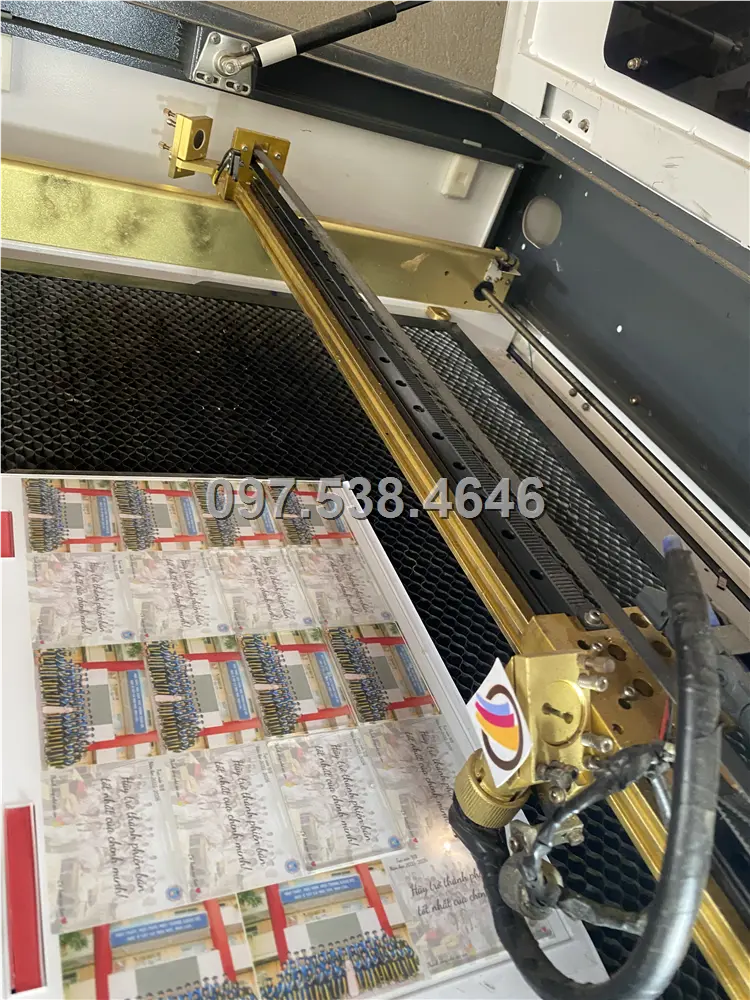 Móc Khóa Logo Treo Theo Yêu Cầu tại Châu Đốc ,An Giang , Giá Xưởng, Cắt Laser, Mica Trong Suốt Dày 4mm , kích thước 4.5x5.5 cm , Giá Tận Gốc, Free Ship Từ 30 Cái 3 Móc Khóa Logo Treo Theo Yêu Cầu tại Châu Đốc ,An Giang , Giá Xưởng, Cắt Laser, Mica Trong Suốt Dày 4mm , kích thước 4.5x5.5 cm , Giá Tận Gốc, Free Ship Từ 30 Cái - Ảnh 3